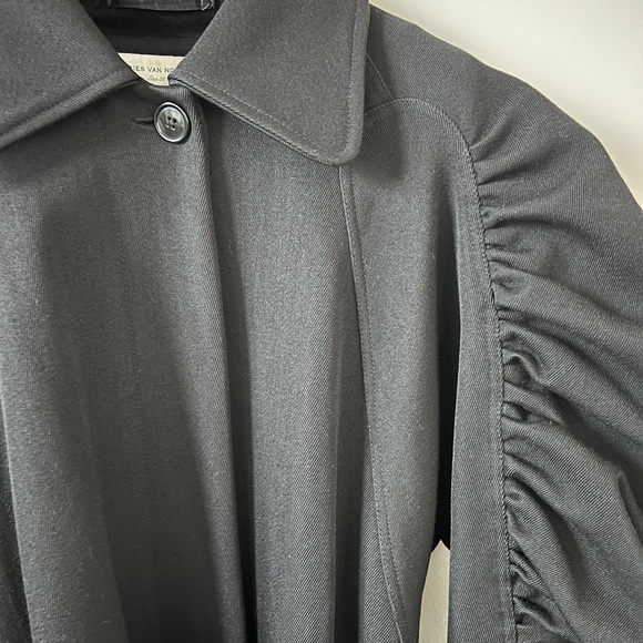 *SOLD* Dries Van Noten gathered shoulders wool coat - Picture 8 of 13